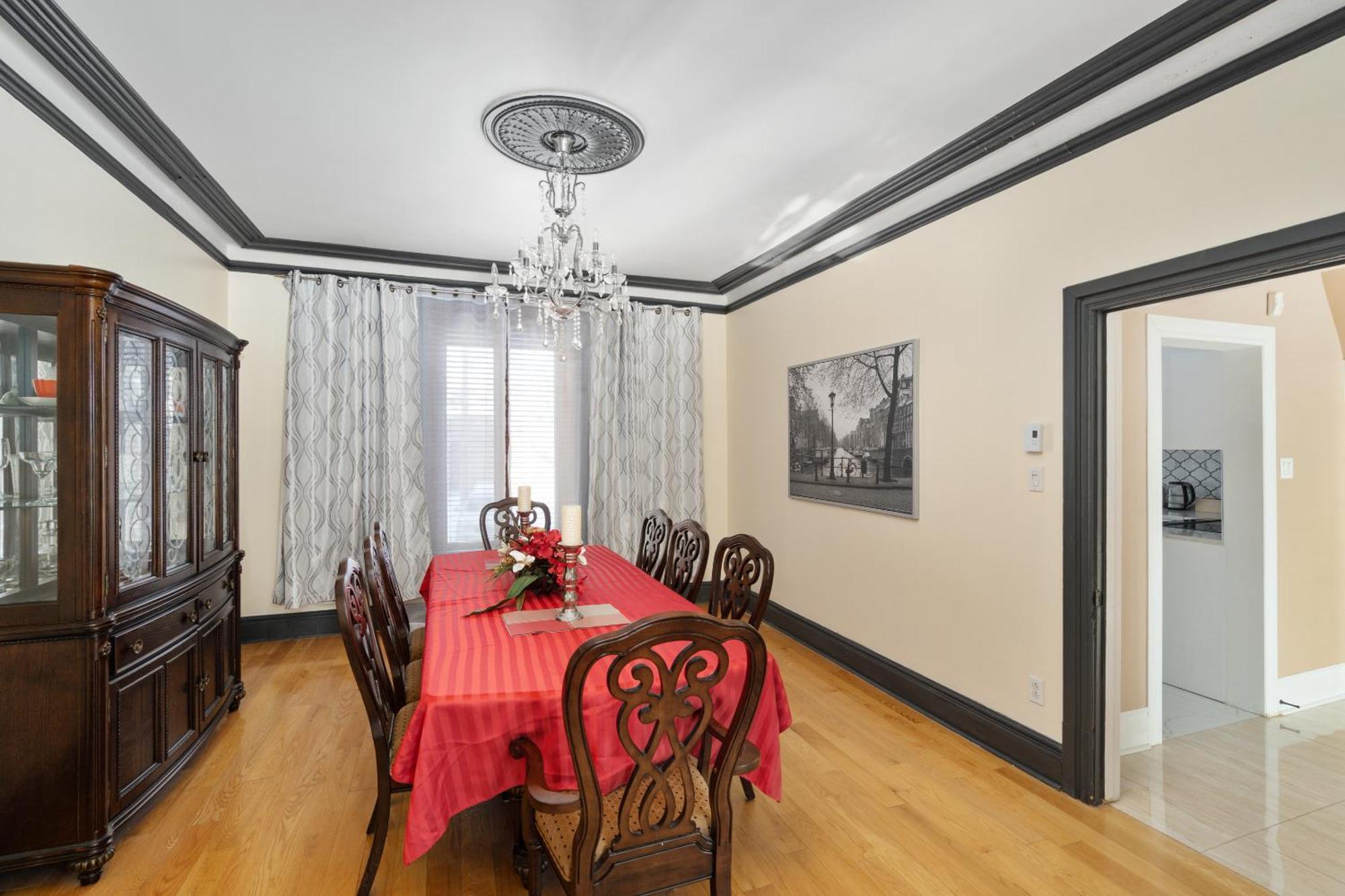 Centennial 6-Bedroom Waterfront Palace Sleeps 14 Монреал Екстериор снимка